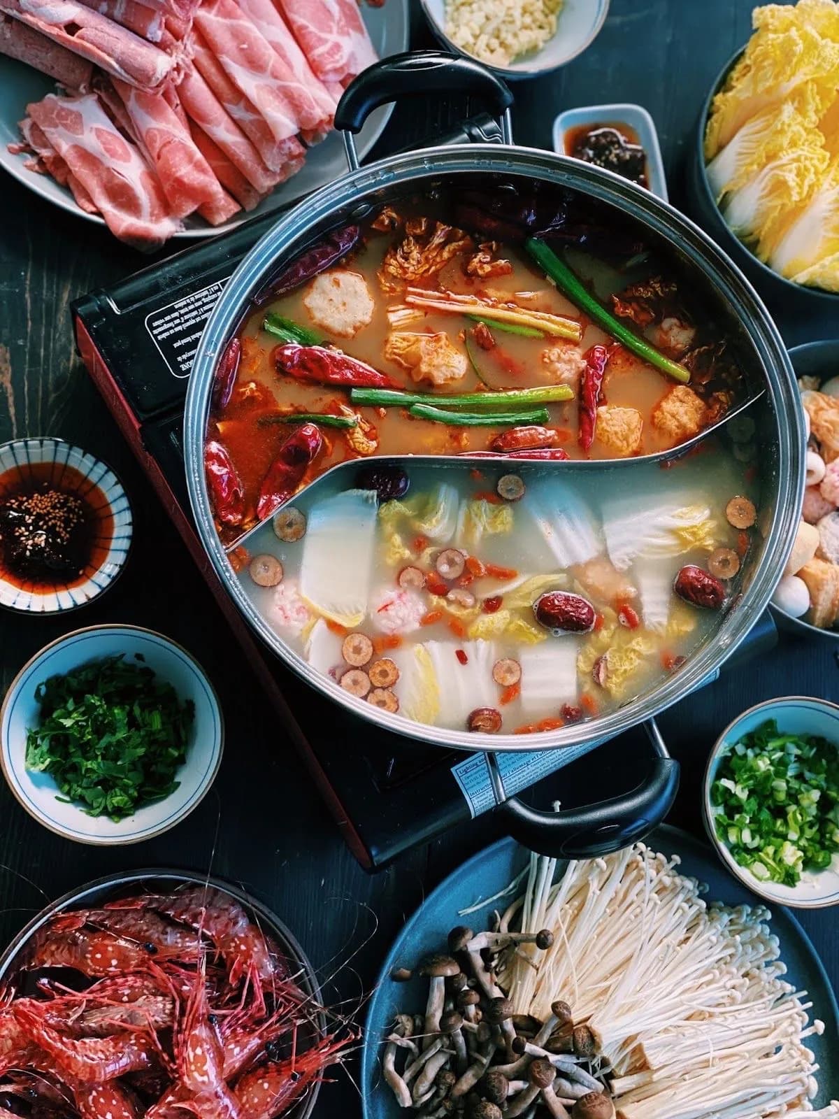 Hotpot fondue chinoise à emporter avec bouillon original et épicé, La Cuisine de Carmen