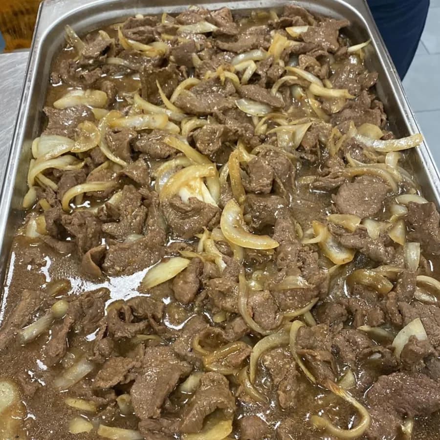Bœuf aux oignons — spécialité traiteur asiatique de La Cuisine de Carmen