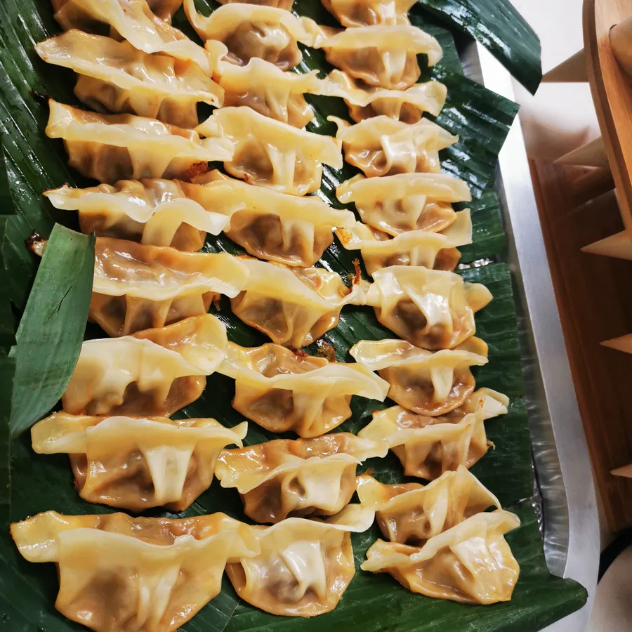 Gyoza maison (bœuf, poulet, porc ou tofu) — spécialité traiteur asiatique de La Cuisine de Carmen
